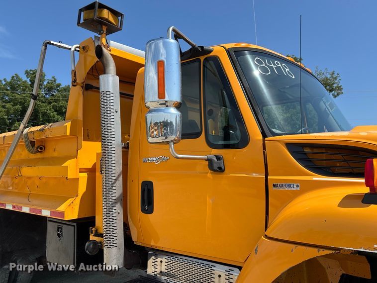 image for item DZ4619 2011 International  7400 dump truck