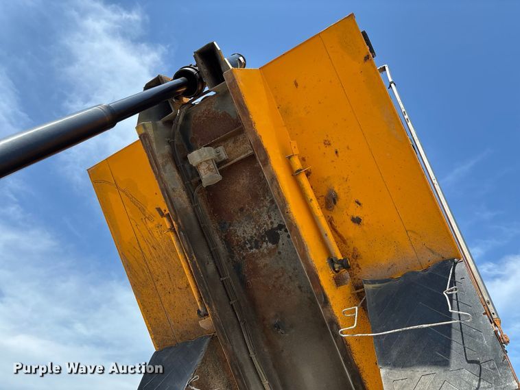 image for item DZ4619 2011 International  7400 dump truck