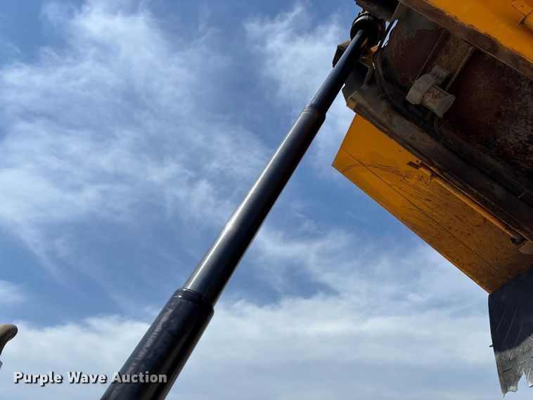 image for item DZ4619 2011 International  7400 dump truck