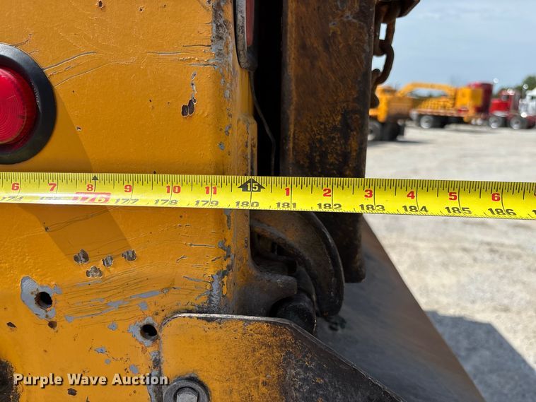 image for item DZ4619 2011 International  7400 dump truck