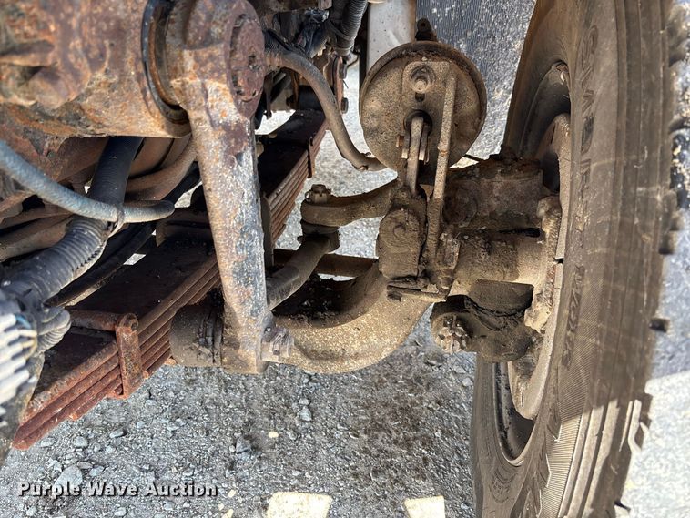 image for item DZ4619 2011 International  7400 dump truck