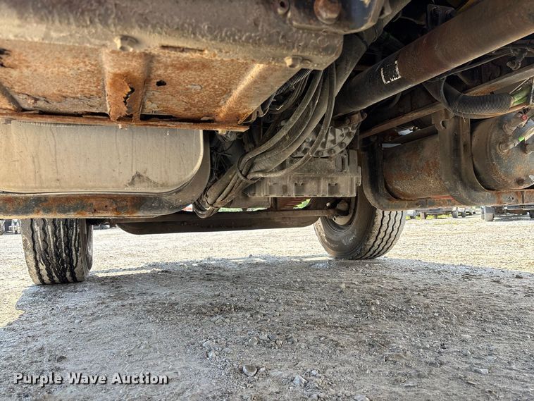 image for item DZ4619 2011 International  7400 dump truck