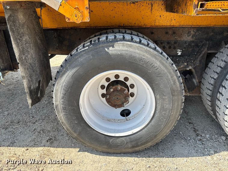 image for item DZ4619 2011 International  7400 dump truck