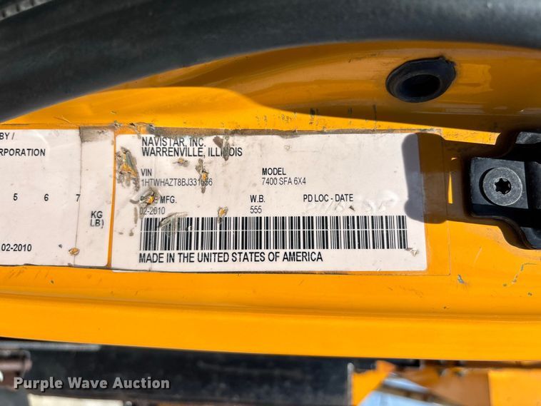 image for item DZ4619 2011 International  7400 dump truck