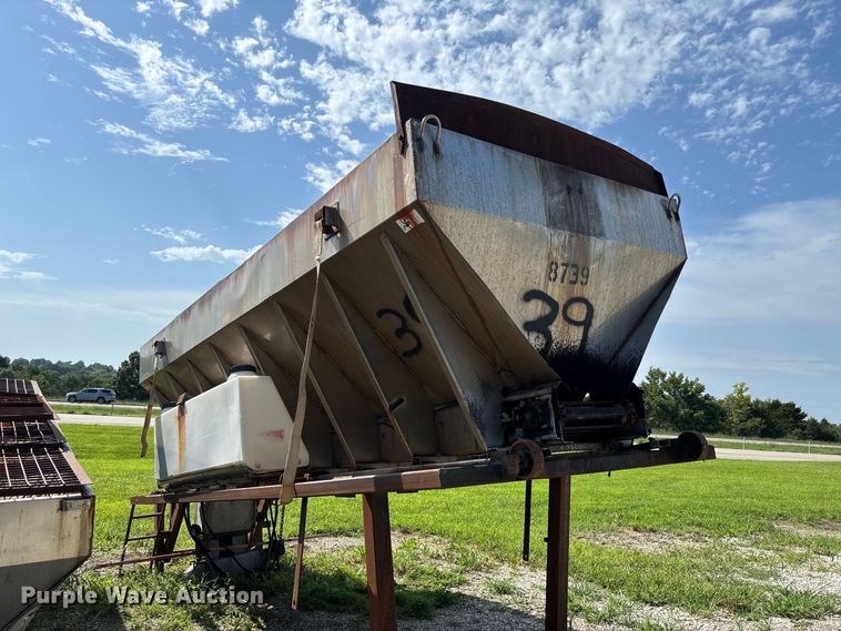 image for item DZ4621 Truck attachments