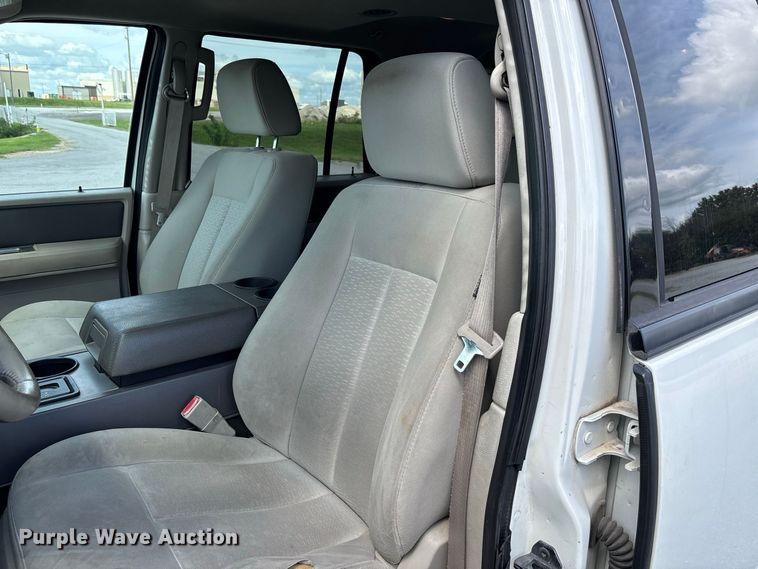 image for item DZ4623 2008 Ford Expedition XLT SUV