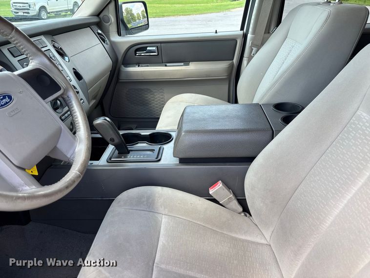 image for item DZ4623 2008 Ford Expedition XLT SUV