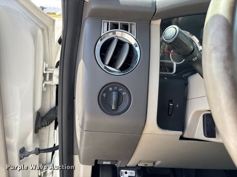 image for item DZ4623 2008 Ford Expedition XLT SUV