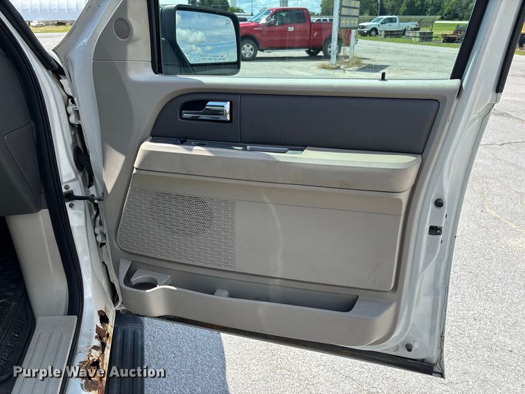 image for item DZ4623 2008 Ford Expedition XLT SUV