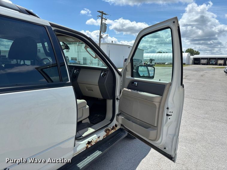 image for item DZ4623 2008 Ford Expedition XLT SUV