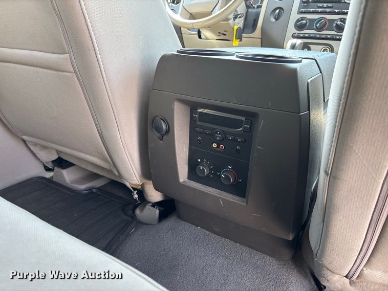 image for item DZ4623 2008 Ford Expedition XLT SUV