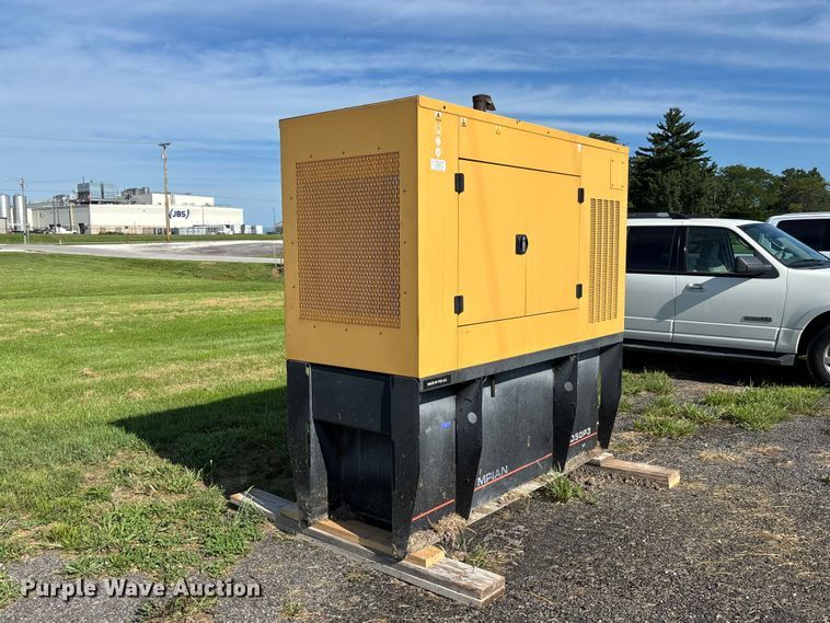 image for item DZ4624 2003 Olympian D50P3 generator