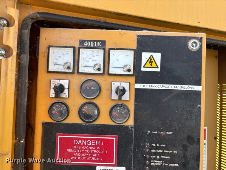 image for item DZ4624 2003 Olympian D50P3 generator