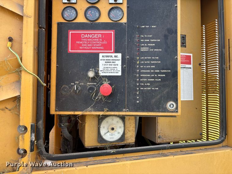 image for item DZ4624 2003 Olympian D50P3 generator