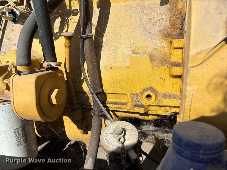 image for item DZ4624 2003 Olympian D50P3 generator
