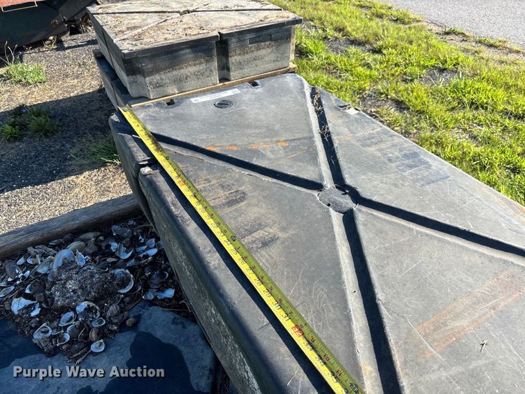 image for item DZ4627 (3) boat dock floats