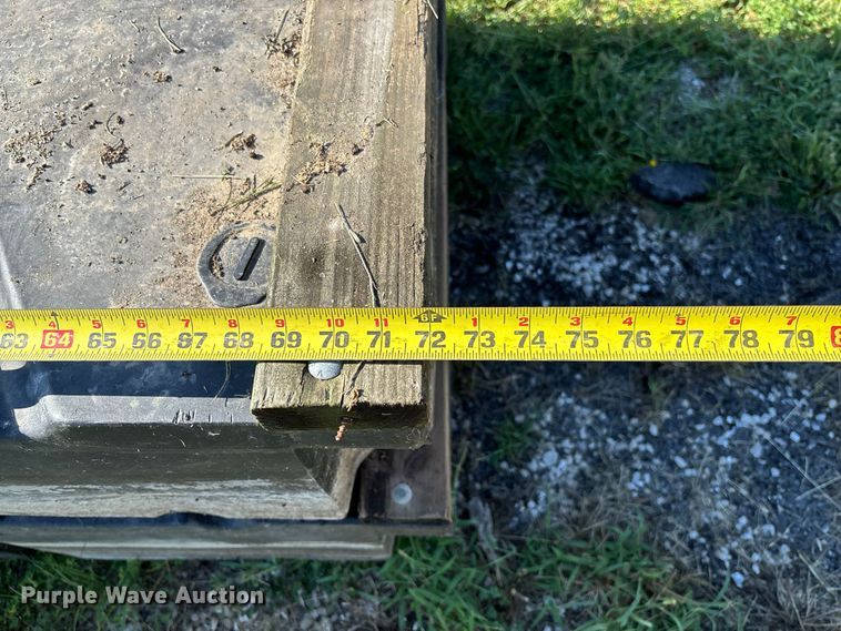 image for item DZ4628 (2) boat dock floats