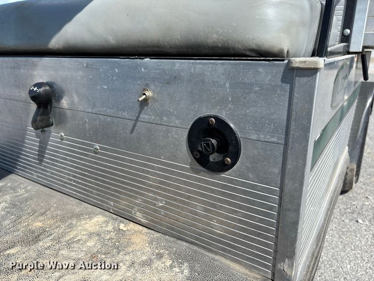 image for item DZ4629 1999 Club Car CarryAll Turf II golf cart