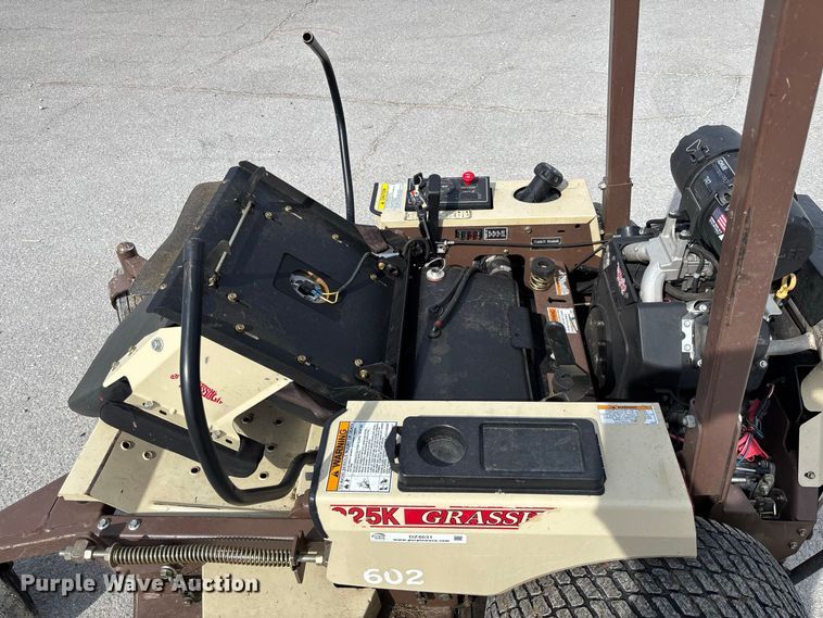 image for item DZ4631 2021 Grasshopper 225K ZTR lawn mower