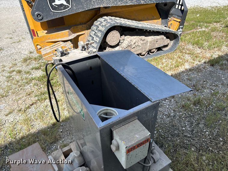 image for item DZ4633 Fountain EcoMaster AF250 antifreeze recycling system