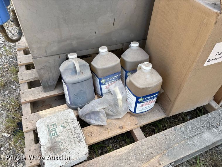 image for item DZ4633 Fountain EcoMaster AF250 antifreeze recycling system