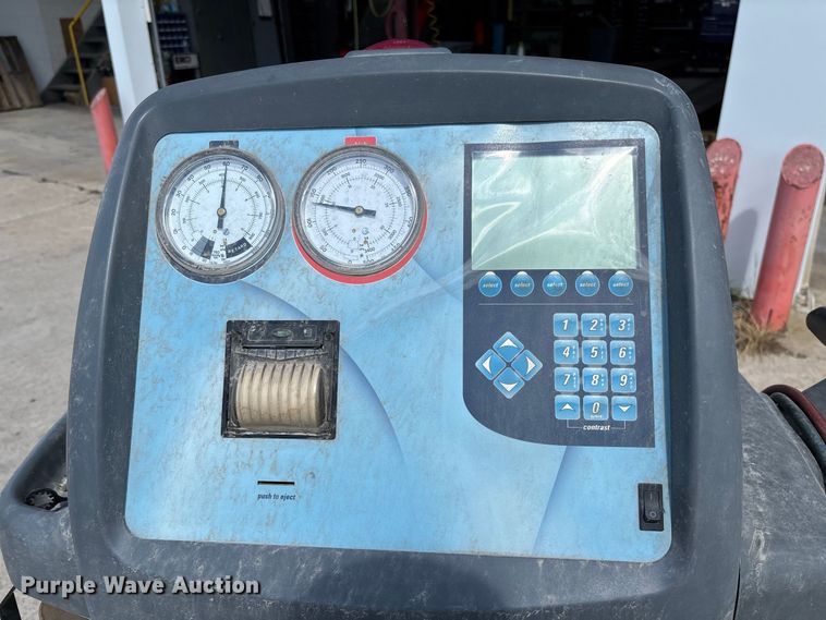 image for item DZ4635 2016 Robinair 34988 refrigerant recovery recycling machine