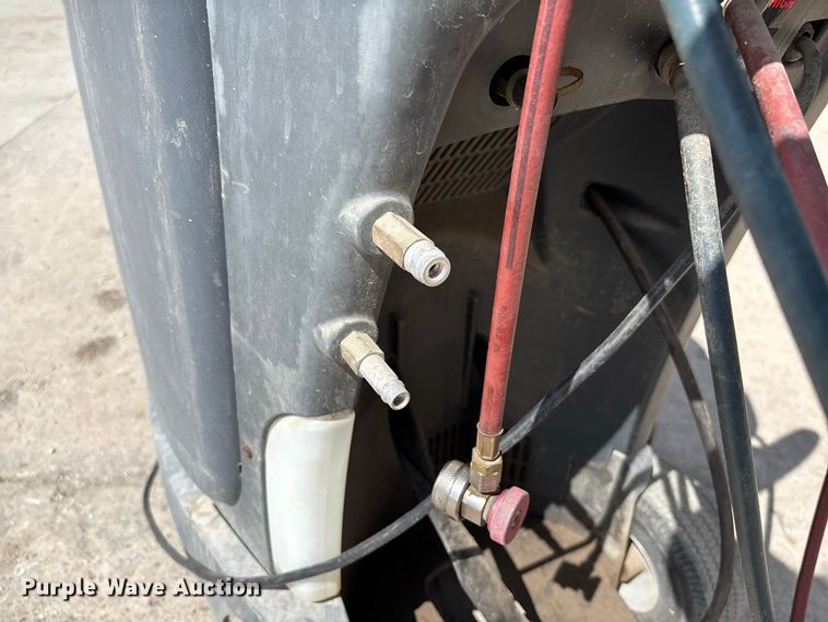 image for item DZ4635 2016 Robinair 34988 refrigerant recovery recycling machine