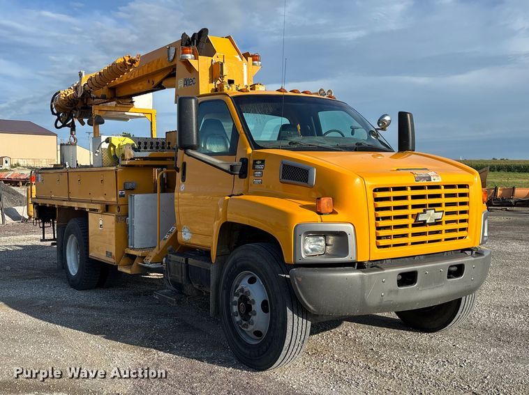 image for item DZ4640 2006 Chevrolet C8500 digger derrick truck