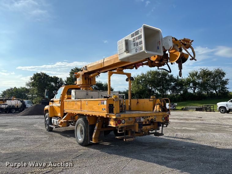 image for item DZ4640 2006 Chevrolet C8500 digger derrick truck