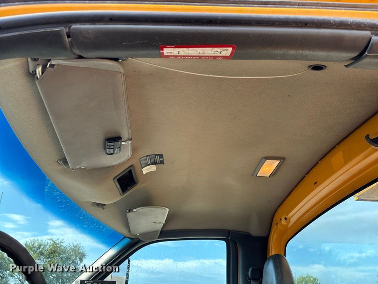 image for item DZ4640 2006 Chevrolet C8500 digger derrick truck