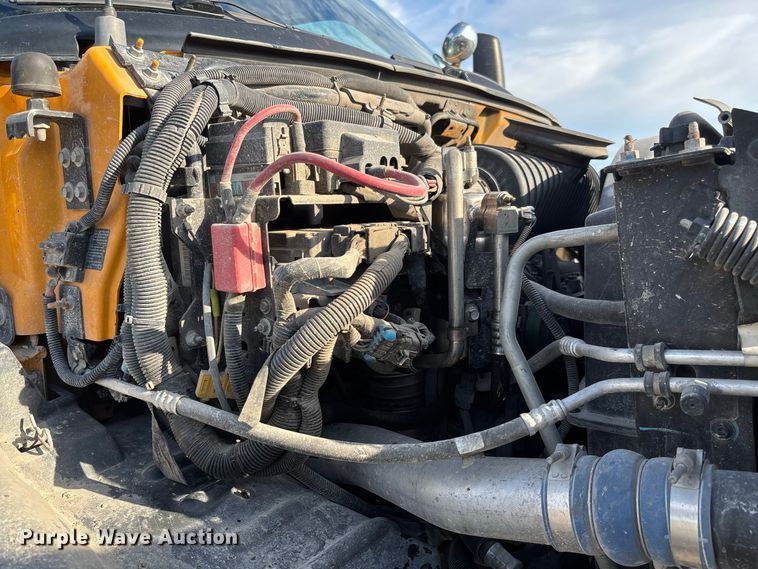 image for item DZ4640 2006 Chevrolet C8500 digger derrick truck