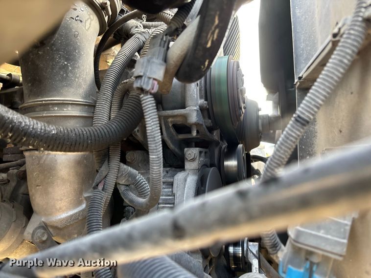 image for item DZ4640 2006 Chevrolet C8500 digger derrick truck