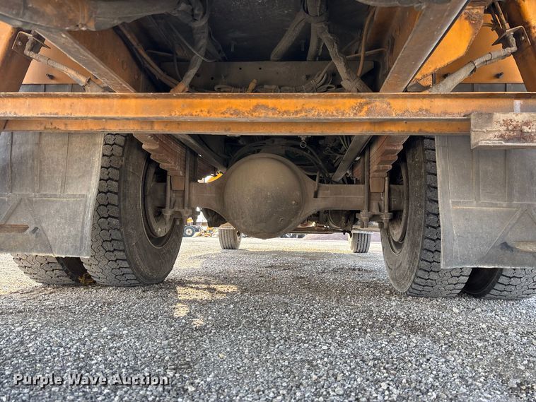 image for item DZ4640 2006 Chevrolet C8500 digger derrick truck