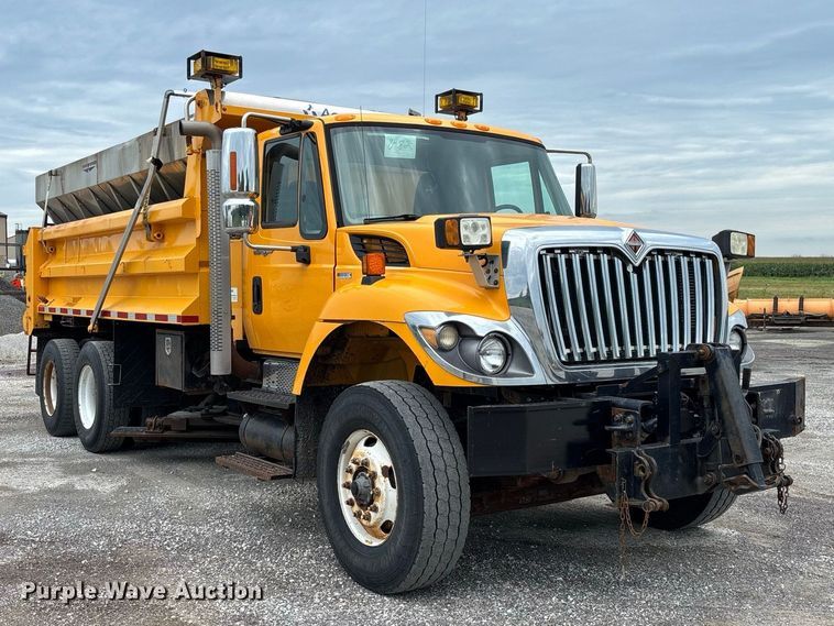 image for item DZ4642 2011 International WorkStar 7500 dump truck