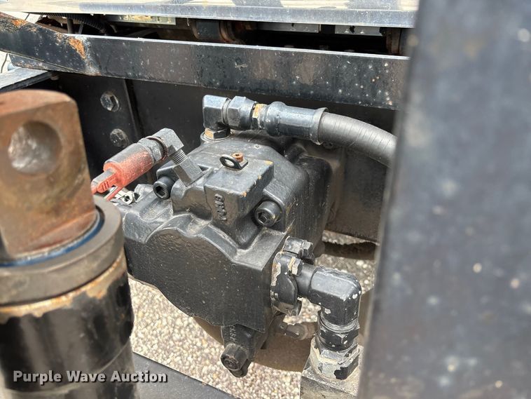 image for item DZ4642 2011 International WorkStar 7500 dump truck
