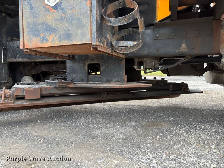 image for item DZ4642 2011 International WorkStar 7500 dump truck