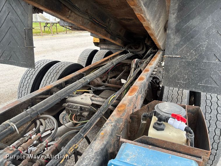 image for item DZ4642 2011 International WorkStar 7500 dump truck