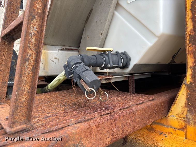 image for item DZ4642 2011 International WorkStar 7500 dump truck