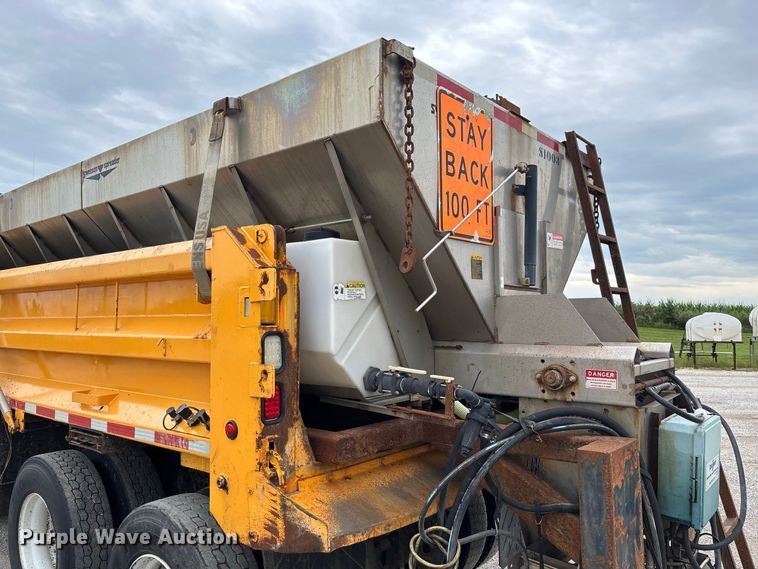 image for item DZ4642 2011 International WorkStar 7500 dump truck