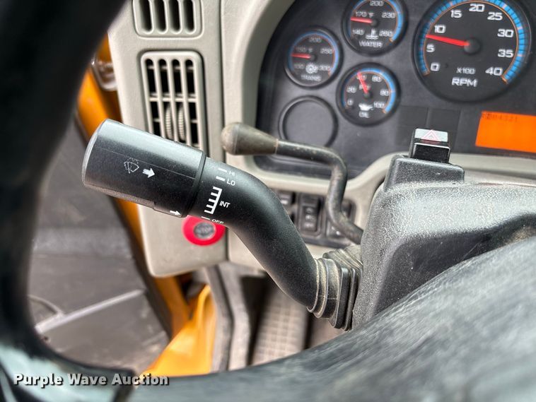 image for item DZ4642 2011 International WorkStar 7500 dump truck