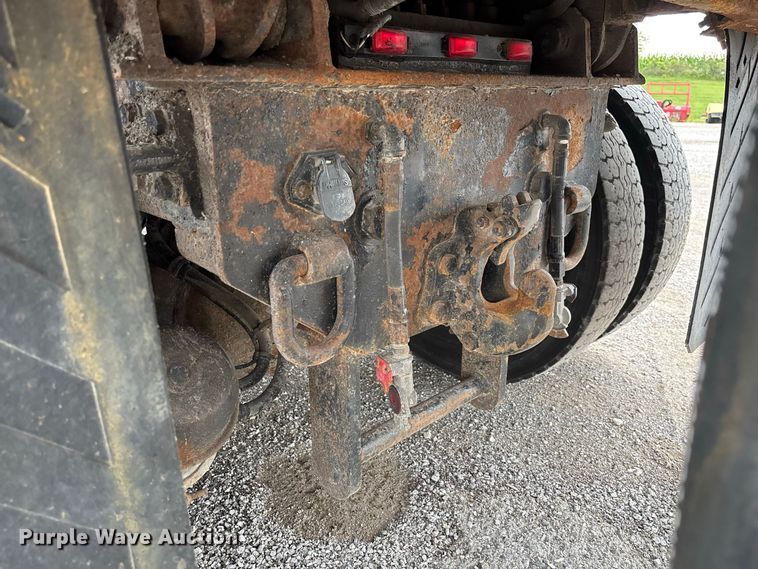 image for item DZ4642 2011 International WorkStar 7500 dump truck
