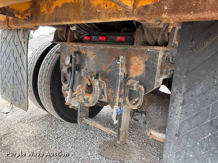 image for item DZ4642 2011 International WorkStar 7500 dump truck