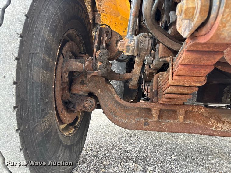 image for item DZ4642 2011 International WorkStar 7500 dump truck