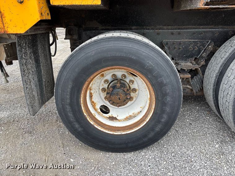 image for item DZ4642 2011 International WorkStar 7500 dump truck