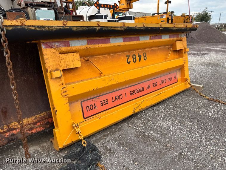 image for item DZ4642 2011 International WorkStar 7500 dump truck