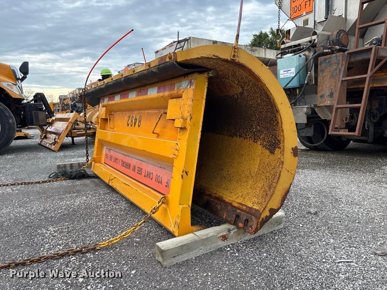 image for item DZ4642 2011 International WorkStar 7500 dump truck