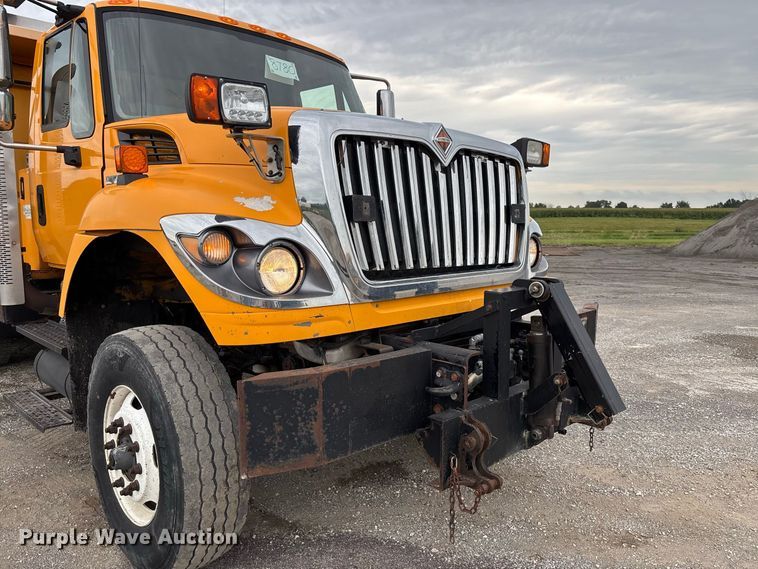 image for item DZ4643 2013 International WorkStar 7500 dump truck