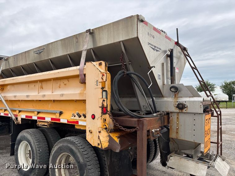 image for item DZ4643 2013 International WorkStar 7500 dump truck
