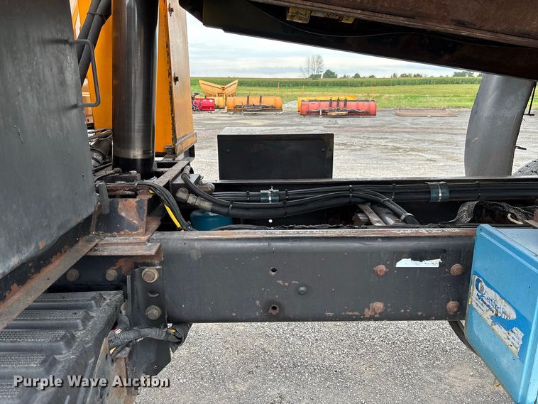 image for item DZ4643 2013 International WorkStar 7500 dump truck