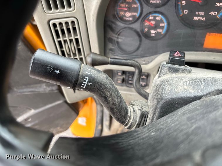 image for item DZ4643 2013 International WorkStar 7500 dump truck